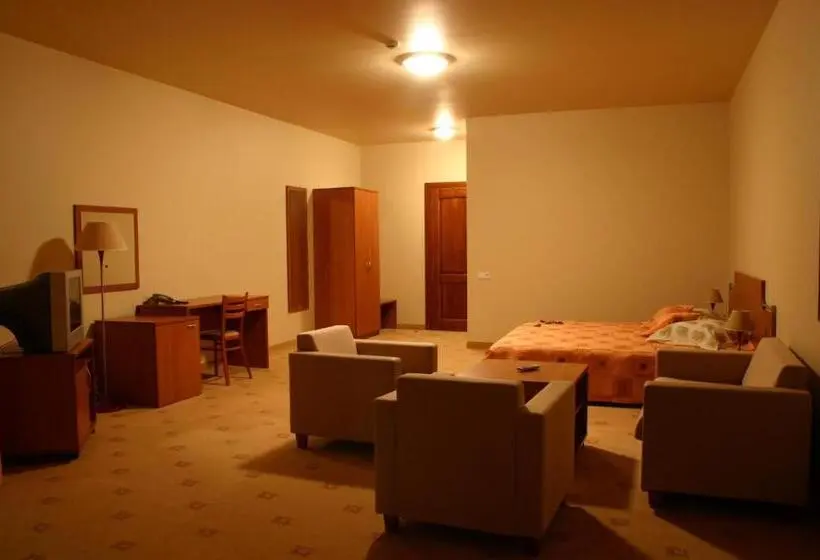 اتاق استاندارد سه نفره, Motel Paradise