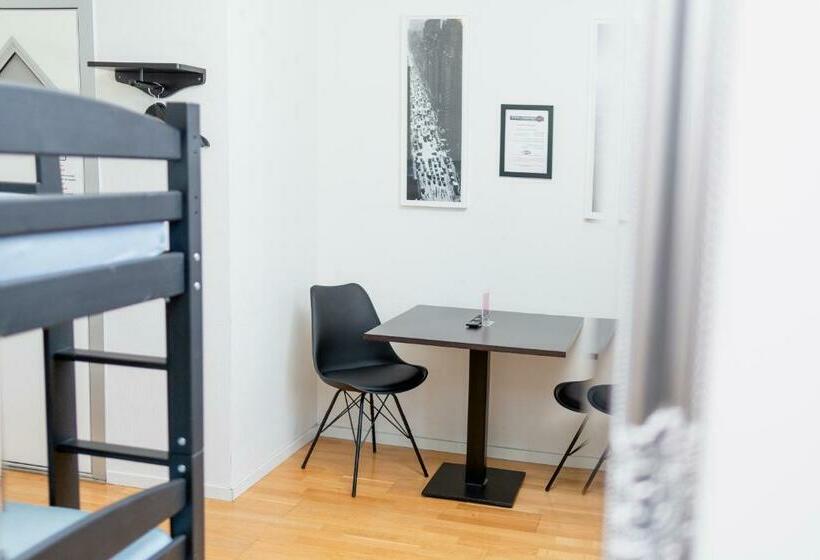 이코노미 룸, Carlstadcity H Boutique Hotell