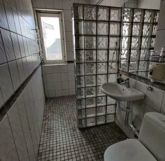 Economy Quadruple Room, Carlstadcity H Boutique Hotell