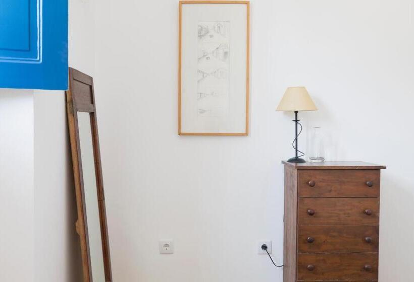 خانه 1 خوابه, Pensão Destino