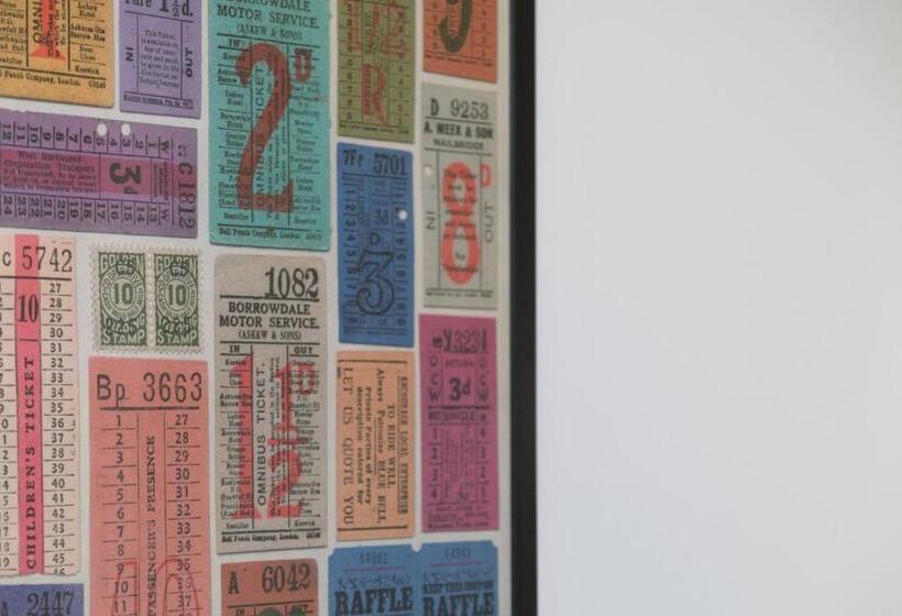 خانه 1 خوابه, Pensão Destino