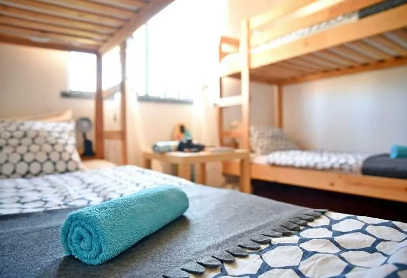 Standard Neljän Hengen Huone, Surf House Peniche
