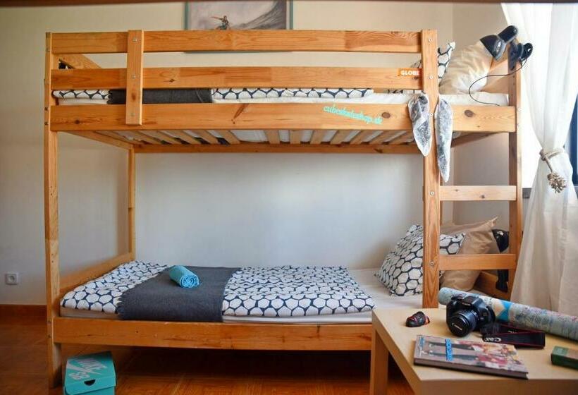 Четырехместный Номер Стандарт, Surf House Peniche
