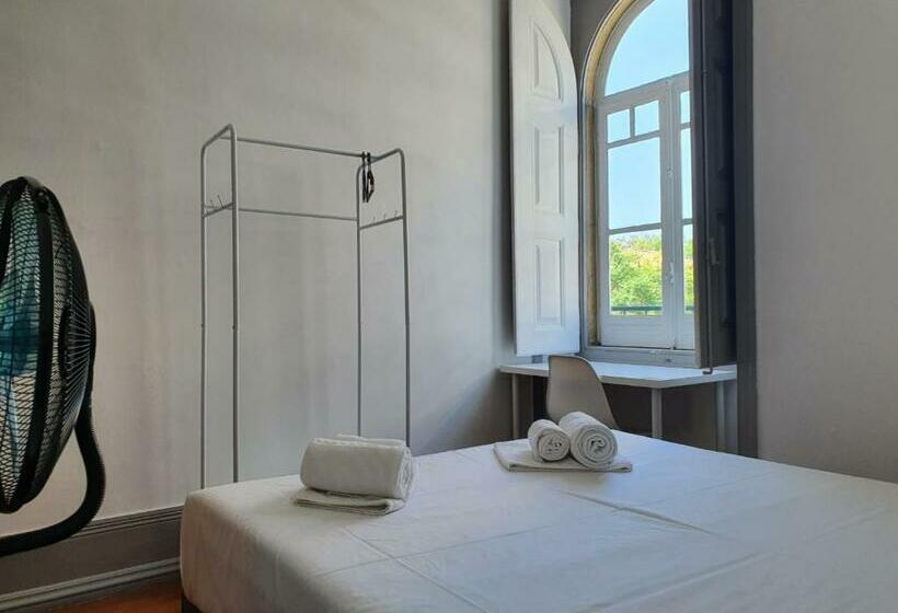 اتاق استاندارد با سرویس بهداشتی مشترک, Baixa Terrace Hostel