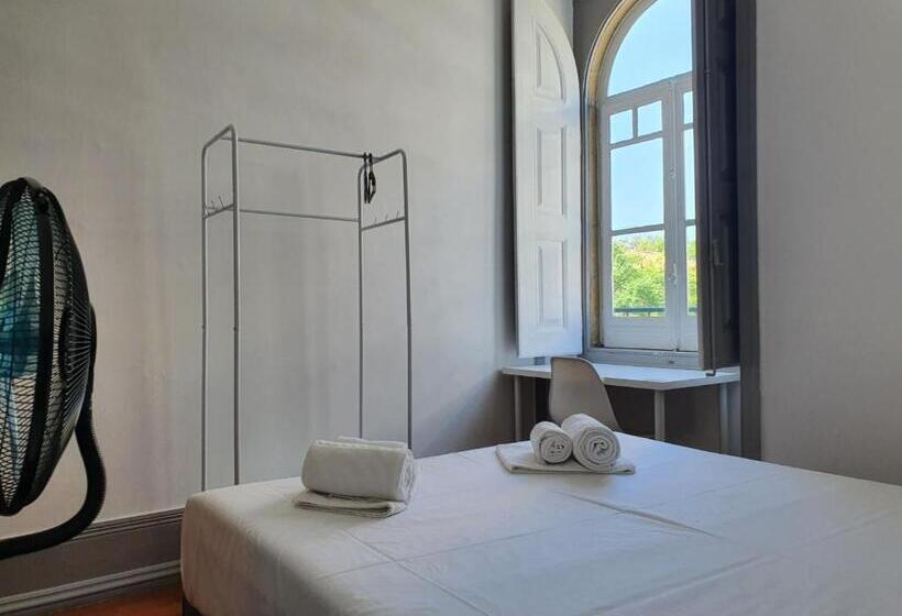 اتاق استاندارد یک نفره, Baixa Terrace Hostel