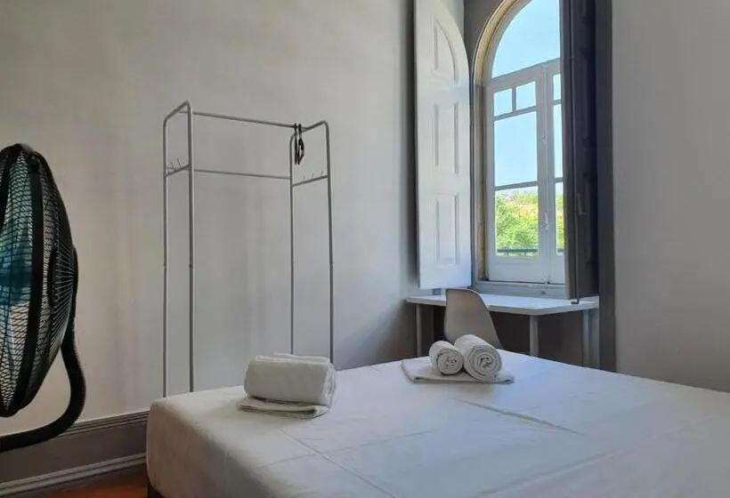 اتاق استاندارد یک نفره, Baixa Terrace Hostel