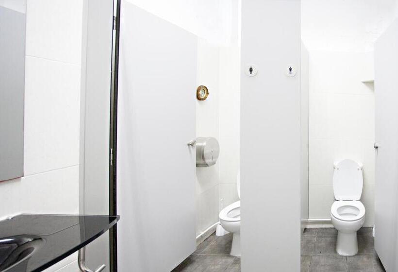 اتاق استاندارد یک نفره, Baixa Terrace Hostel