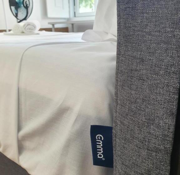 اتاق استاندارد یک نفره, Baixa Terrace Hostel