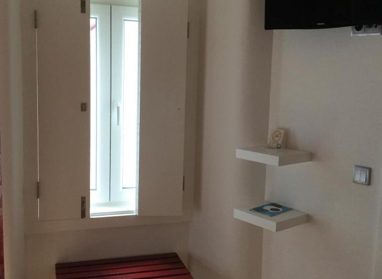 اتاق استاندارد, House Petit Lusa