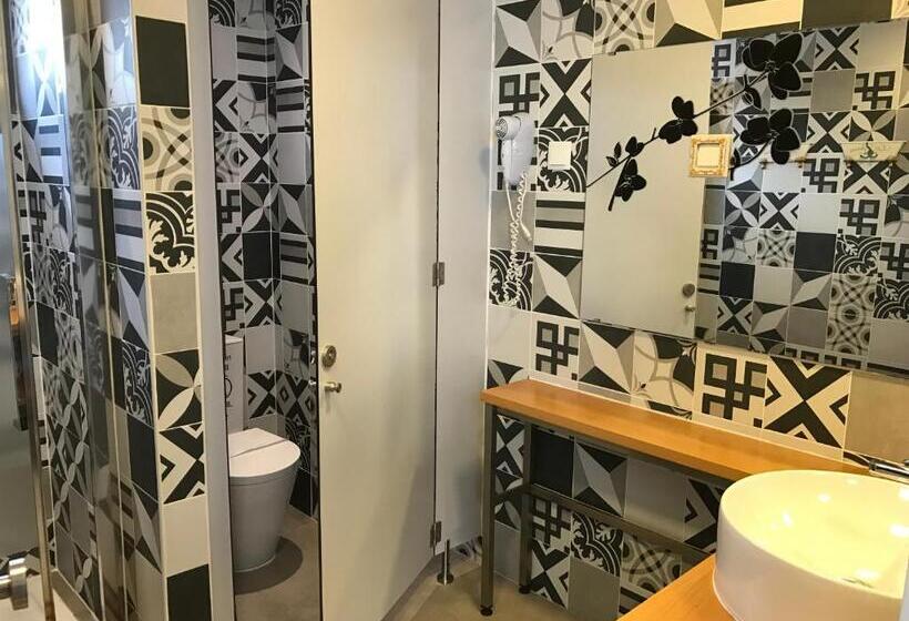 اتاق خانوادگی, House Petit Lusa