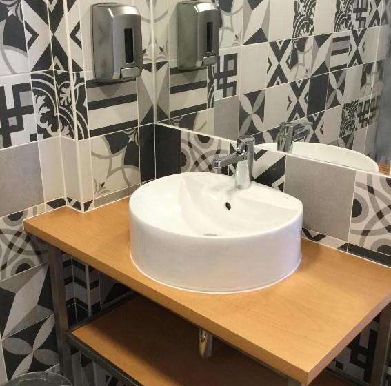 اتاق خانوادگی, House Petit Lusa