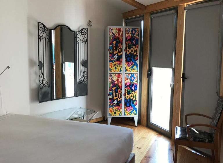 اتاق خانوادگی, House Petit Lusa