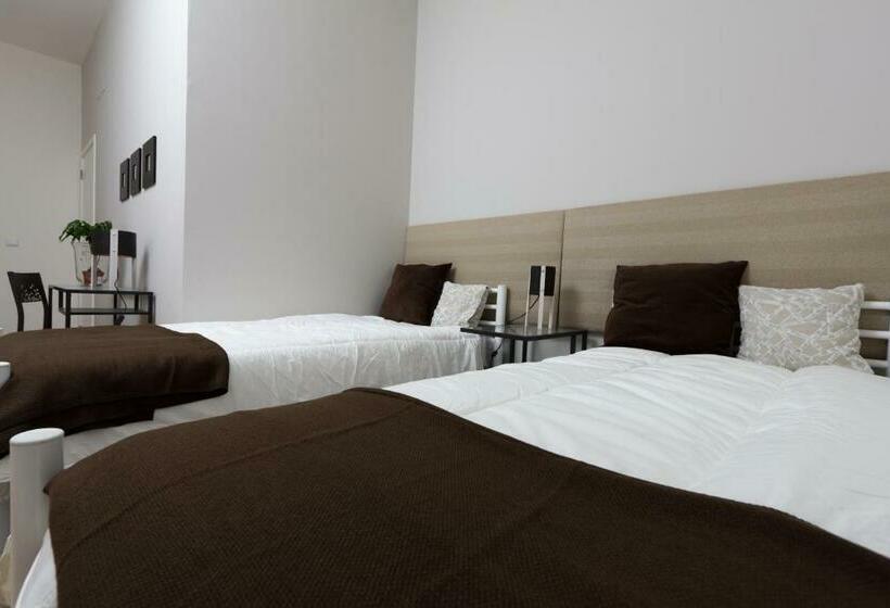 Номер Стандарт, Turismo Do Seculo