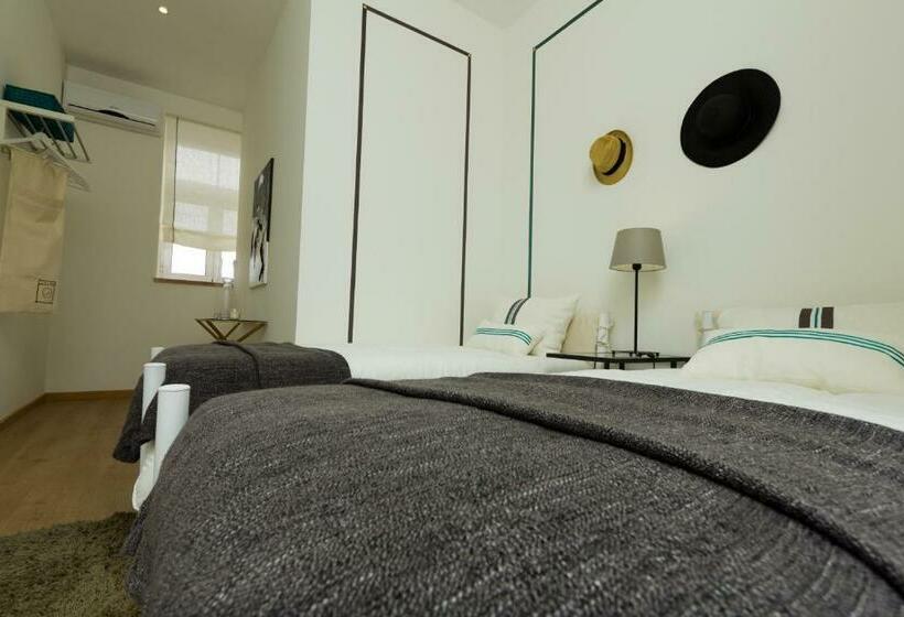 Номер Стандарт, Turismo Do Seculo