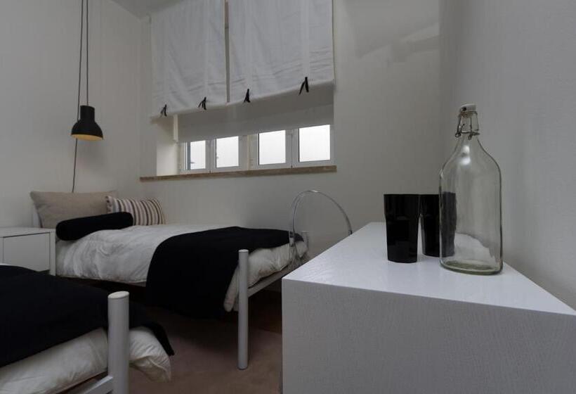 Номер Стандарт, Turismo Do Seculo