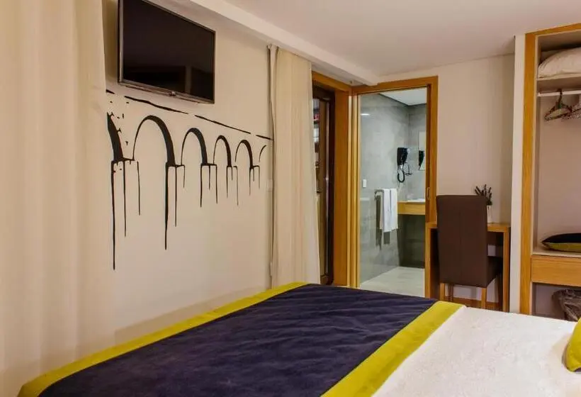 اتاق لوکس با بالکن, Venceslau Wine Boutique Hostel