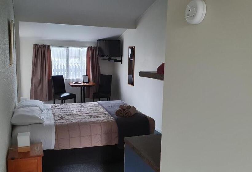 Студия Стандарт, Cortez Motel