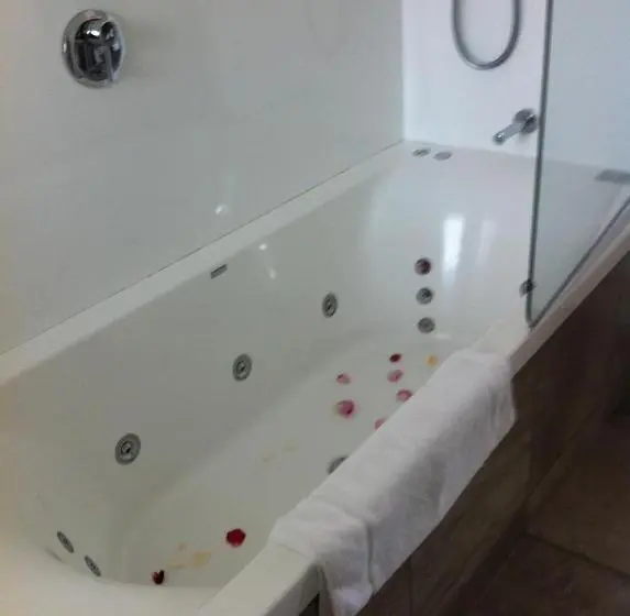 Deluxe-studio, Darfield Motel