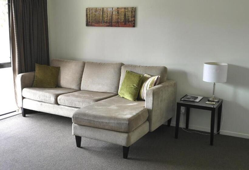 חדר סטנדרט מותאם לאדם עם מוגבלויות, Darfield Motel