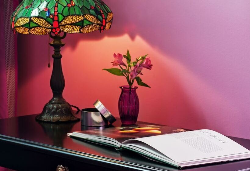 基本间, Dorsia Hotel & Restaurant