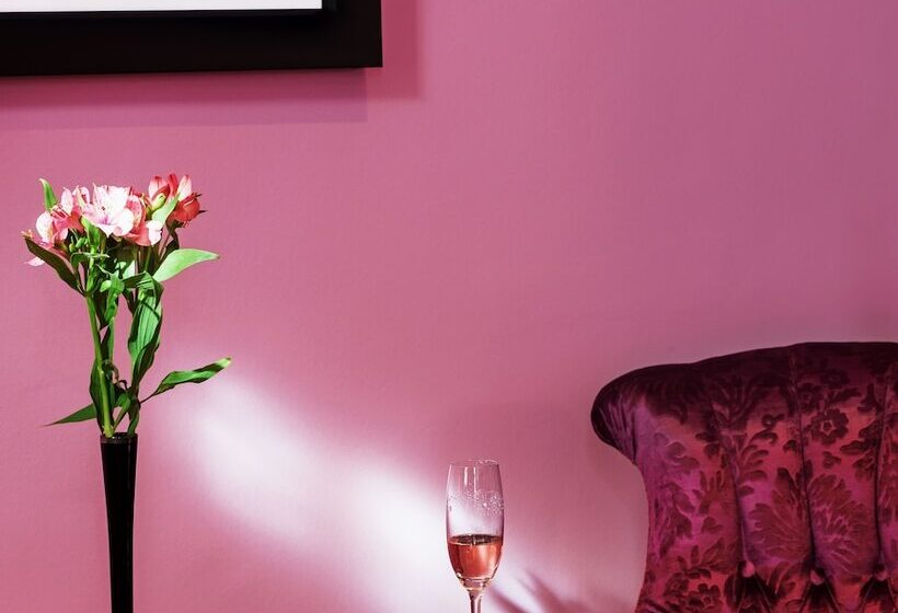 اتاق پرمیوم, Dorsia Hotel & Restaurant