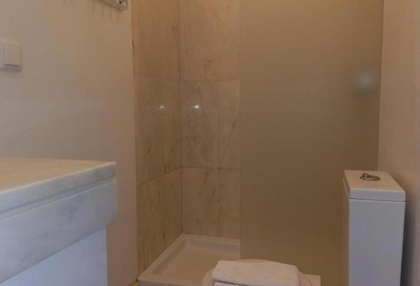 اتاق خانوادگی, Fado Bed & Breakfast   Santos