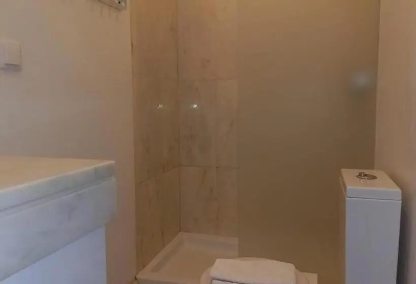 اتاق خانوادگی, Fado Bed & Breakfast   Santos