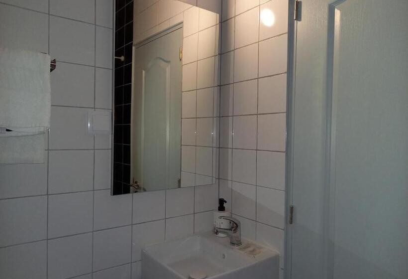 اتاق اکونومی, Fado Bed & Breakfast   Santos