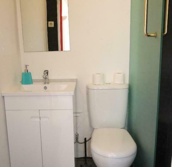 اتاق اکونومی, Fado Bed & Breakfast   Santos