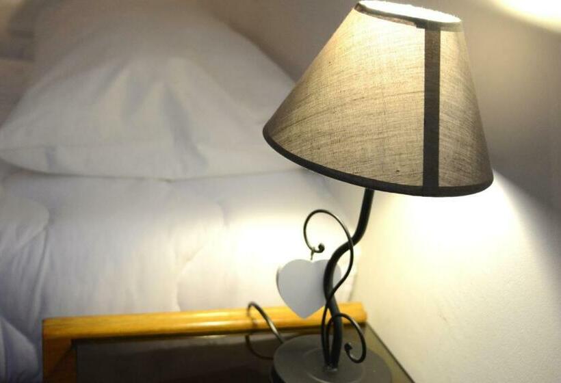 اتاق استاندارد, Fado Bed & Breakfast   Santos