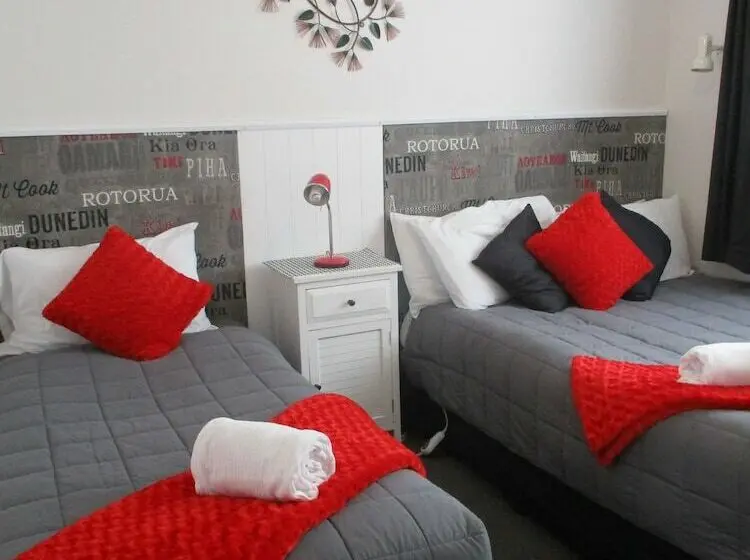 Huoneisto 2 Makuuhuonetta, High Street Living Motel