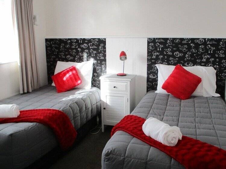 Апартаменты 2 Спальни, High Street Living Motel
