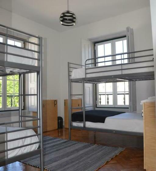 Четырехместный Номер Стандарт, Hostel Rossio Alcobaça