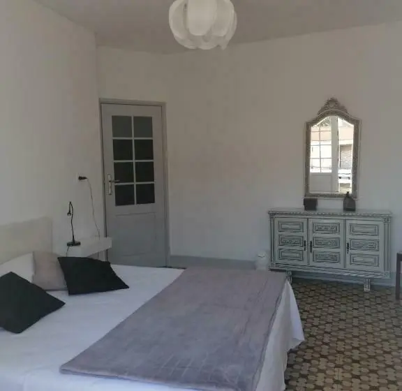 Perhehuone, Hostel Rossio Alcobaça