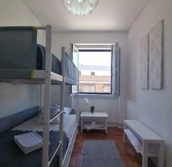 Perhehuone, Hostel Rossio Alcobaça