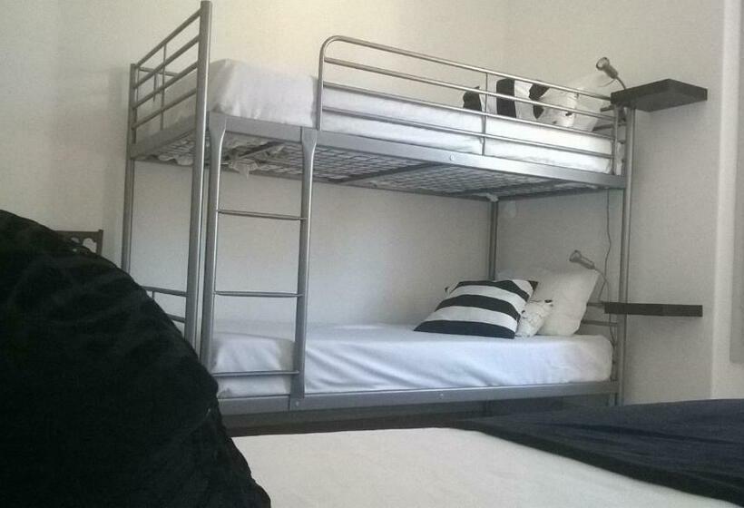 غرفة قياسية رباعية, Hostel Rossio Alcobaça