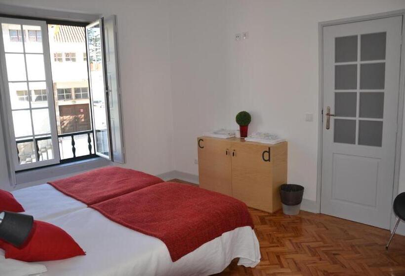 Четырехместный Номер Стандарт, Hostel Rossio Alcobaça