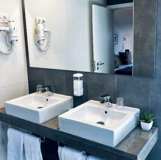 غرفة عائلية, Botanico De Coimbra