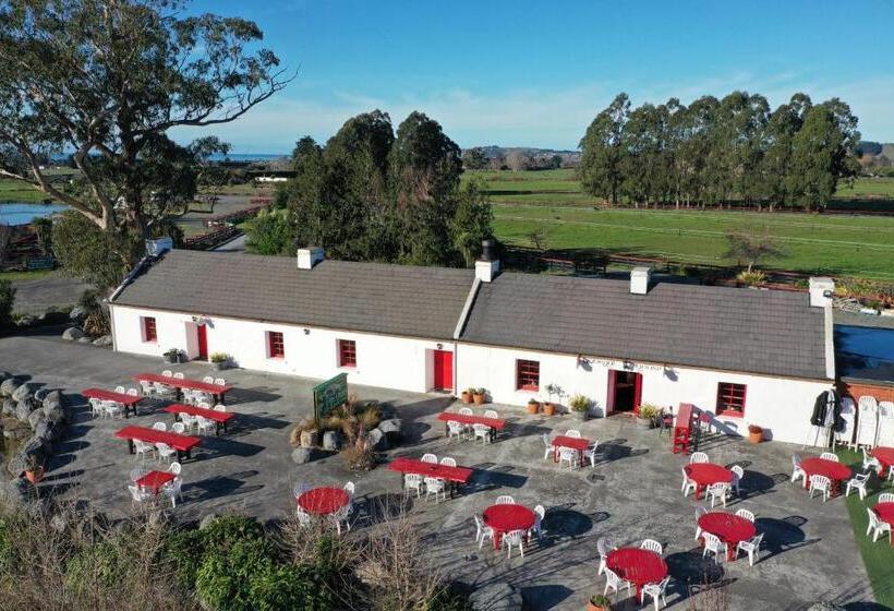 标准房带园景, Donegal House