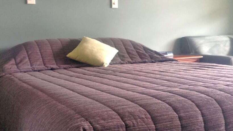 家庭间, Donegal House