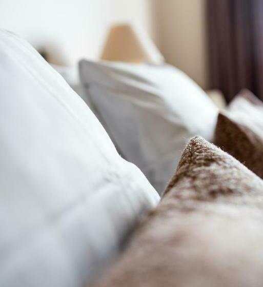 スタンダードルーム, Fågelbrohus