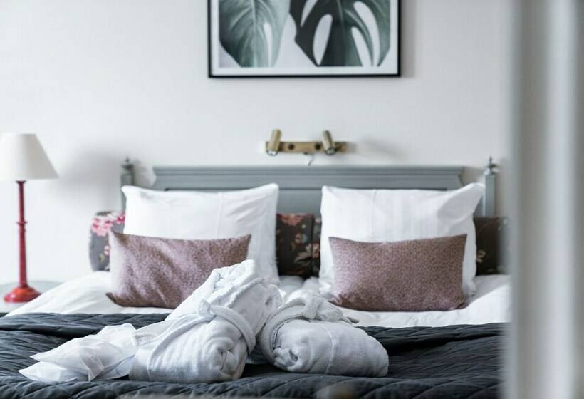 スタンダードルーム, Fågelbrohus