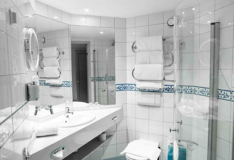 スーペリアールーム, Fågelbrohus