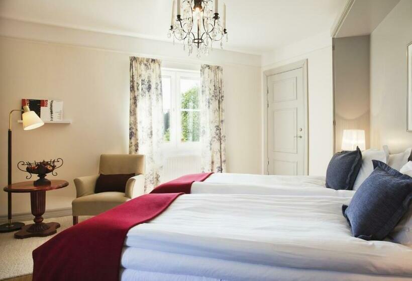 スーペリアールーム, Fågelbrohus