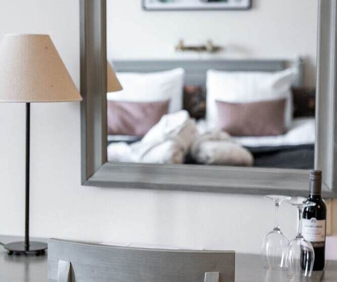 スタンダードルーム, Fågelbrohus