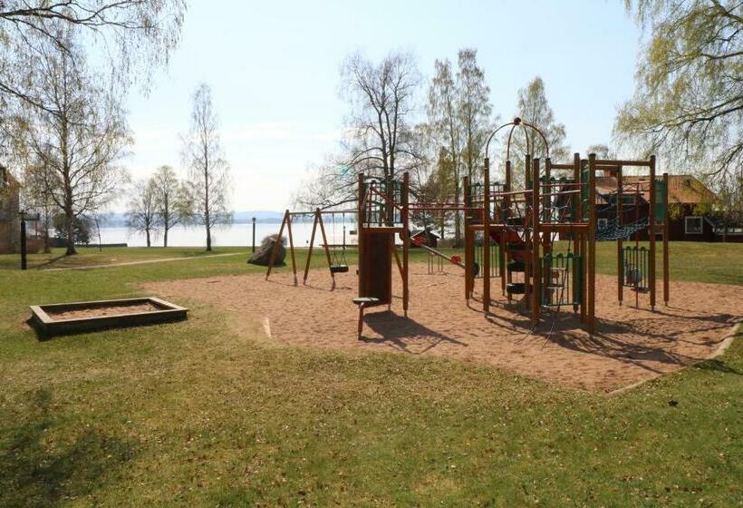 חדר סטנדרט לשלושה, Stiftsgården I Rättvik