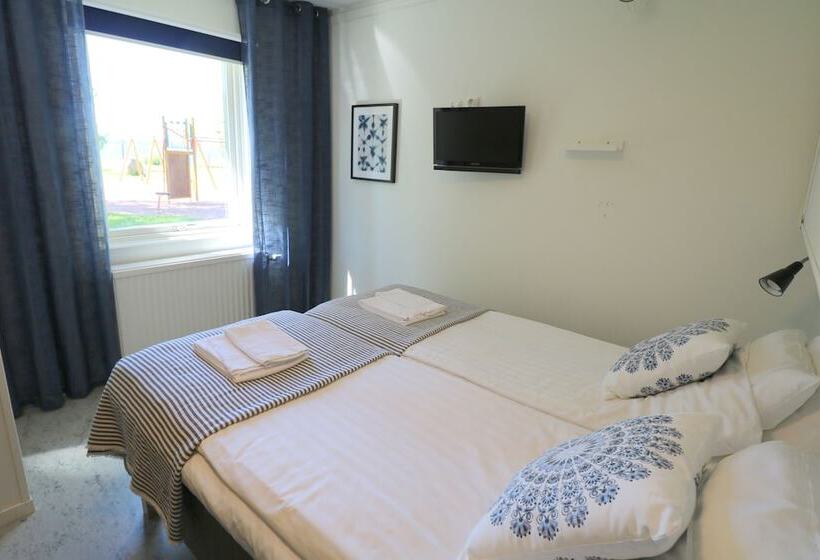 חדר משפחתי, Stiftsgården I Rättvik