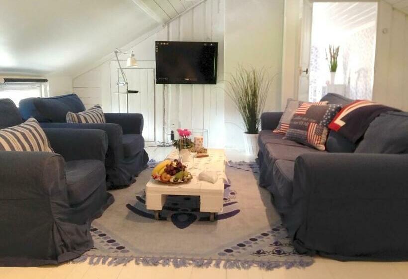 Люкс, Johanssons Gårdshotell I Roslagen