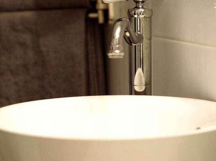 Люкс, Johanssons Gårdshotell I Roslagen