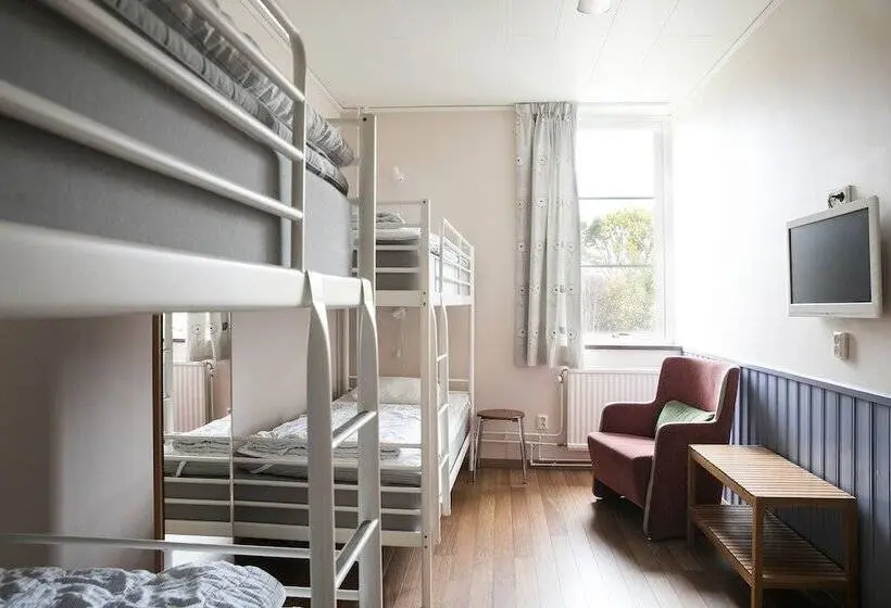 اتاق خانوادگی با سرویس بهداشتی مشترک, Kvibergs Vandrarhem   Hostel